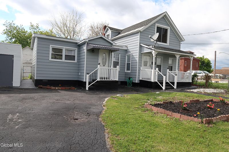 2nd image of 1747 Avenue A