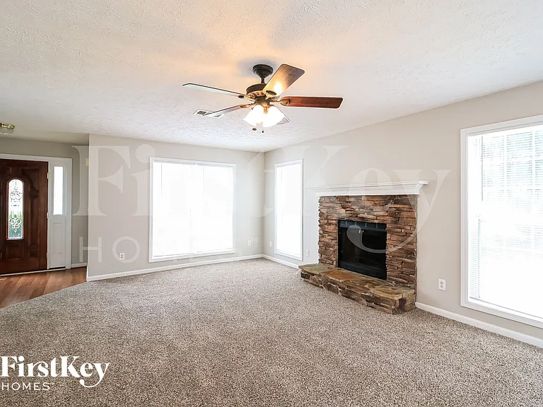 15 Fenwick Way — Photo 5