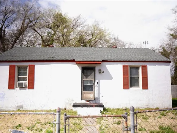 39 Pollux Cir W, Portsmouth, VA 23701