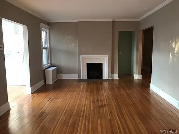2nd image of 143 Oakland Pl #1