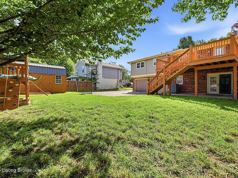 3605 Birnamwood Ct — Photo 44