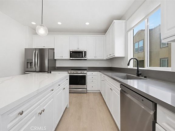 3rd image of 205 Mission Villas Rd