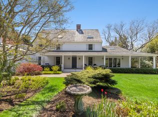 1 Sally Ct, East Hampton, NY 11937