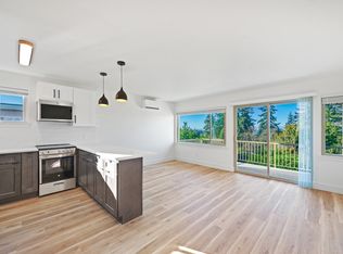 11551 Greenwood Ave N APT 401, Seattle, WA 98133