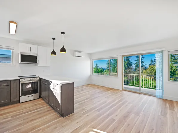 11551 Greenwood Ave N, Seattle, WA