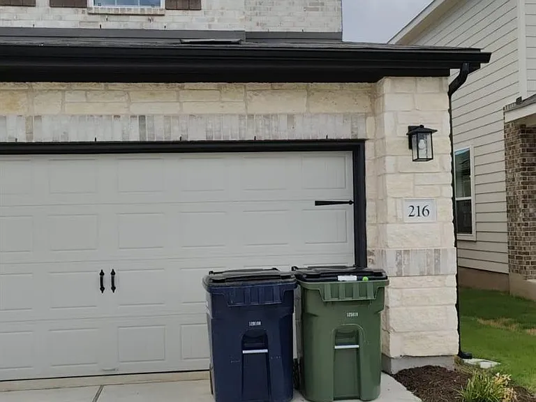 216 Turnbuckle Bnd — Photo 2