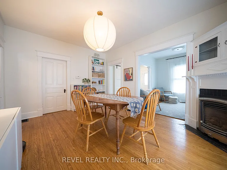 22 Lawrence St — Photo 6