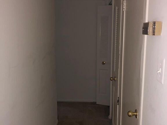 5th image of 11409 Commonwealth Dr APT T1