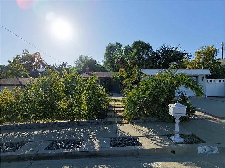 7049 Semrad Rd — Photo 2