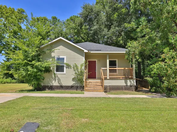 204 S 13th St, Conroe, TX 77301