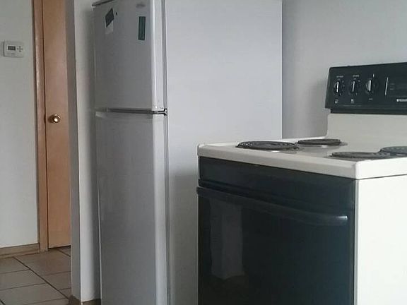 3rd image of 1825 W Oklahoma Ave APT 3