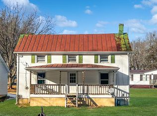 280 Hurt St, Chatham, VA 24531