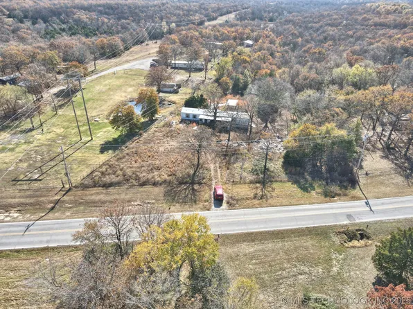 21402 W Coyote Trl, Sand Springs, OK 74063