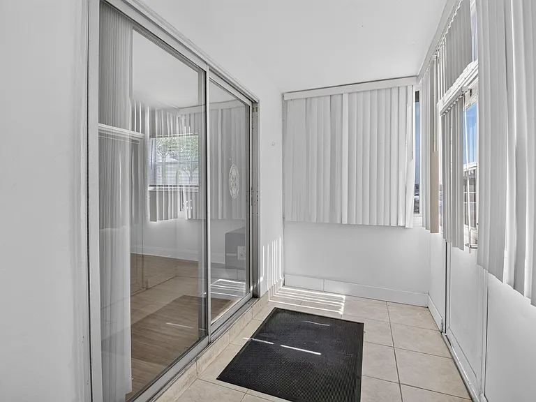 449 Monaco Park #J — Photo 18