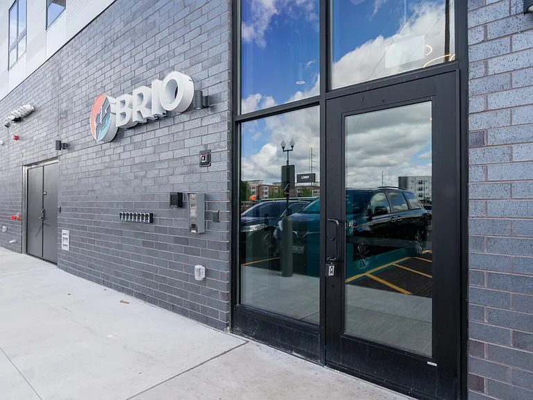 Brio Building — Photo 28