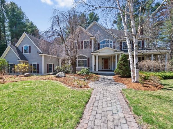 61 Davis Rd, Carlisle, MA 01741