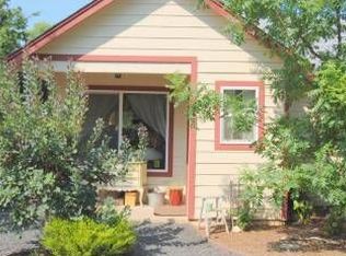 1681 Hooker Oak Ave UNIT B, Chico, CA