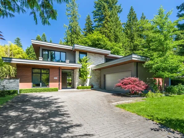 3430 Aintree Dr, North Vancouver, BC V7R 4E3