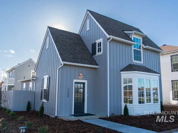 1508 Picotee Circle Clover, Moscow, ID 83843