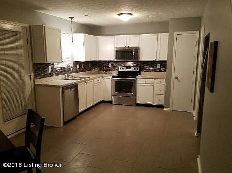 Maravian  6414 kitchen 2