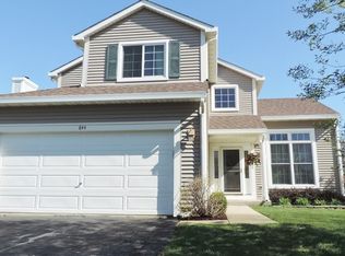 844 Tallgrass Dr, Bartlett, IL 60103