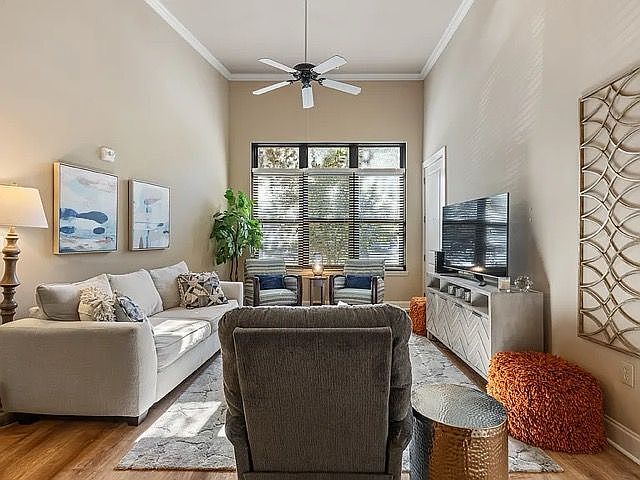 1st image of 445 W Blount Ave APT 102