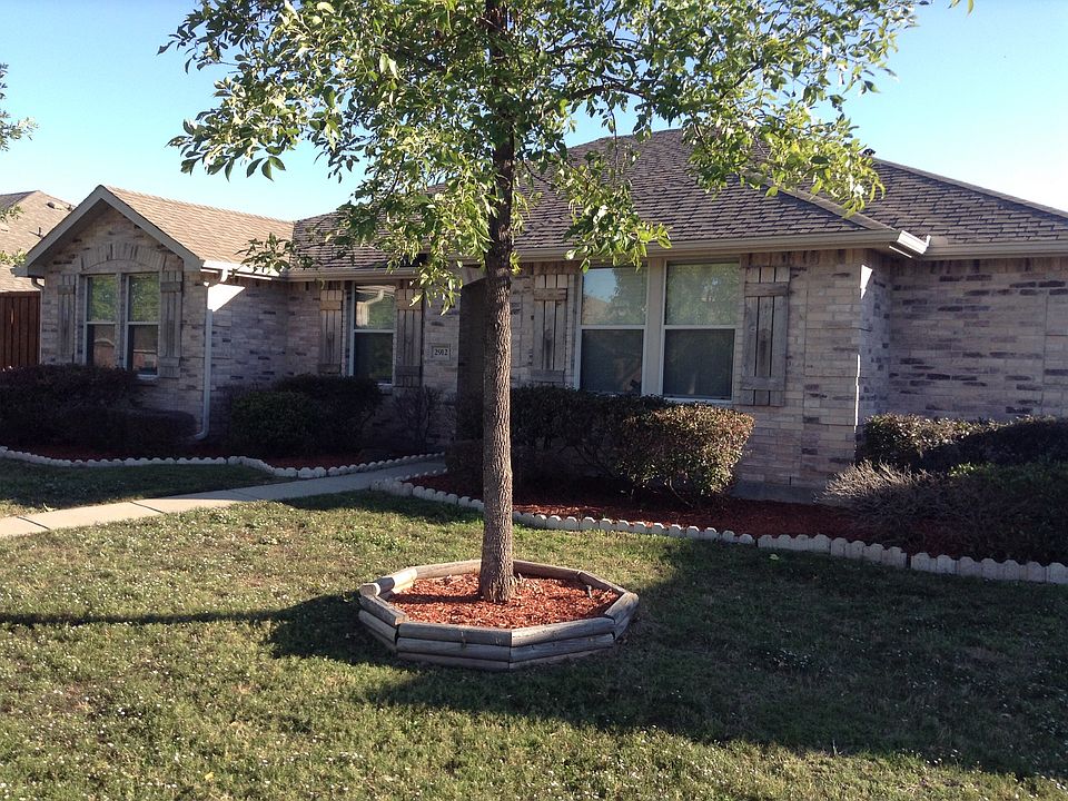 1st image of 2912 Sheridan Ln