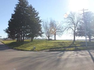 1 Means Dr, Platteville, WI 53818