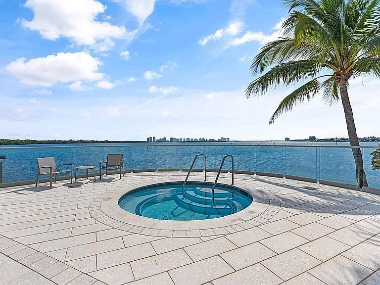 100 Lakeshore Dr #252 — Photo 27