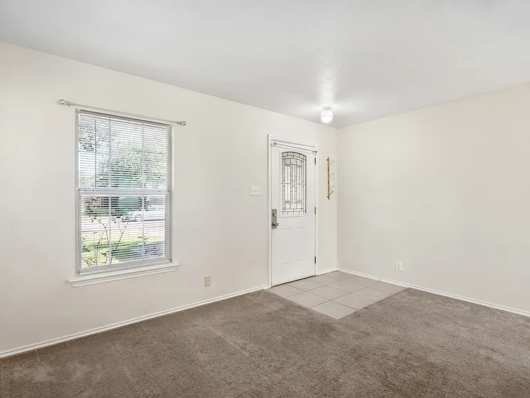 372 Copper Hill Dr — Photo 5