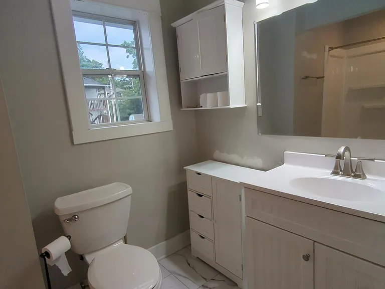 401 Brown St #2 — Photo 5