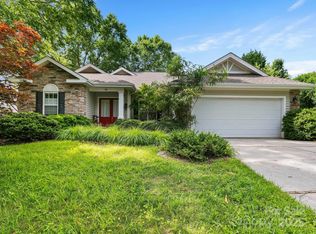 91 Talon Trail Ln, Etowah, NC 28729