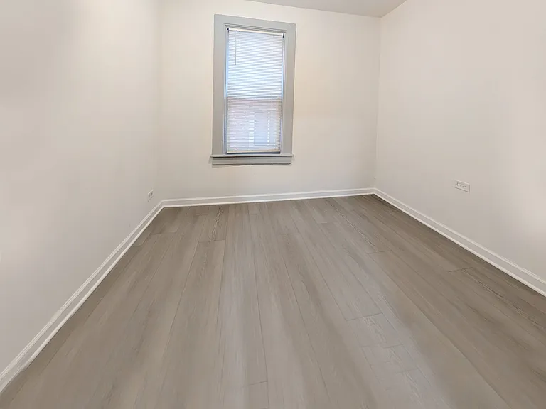 3520 S Winchester Ave #1 — Photo 5