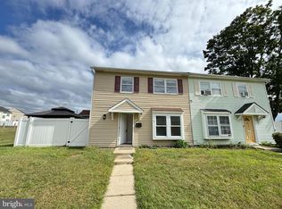 22 Lerner Ct, Sicklerville, NJ 08081