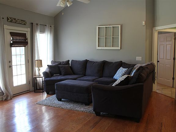 2nd image of 101 Holmar Dr