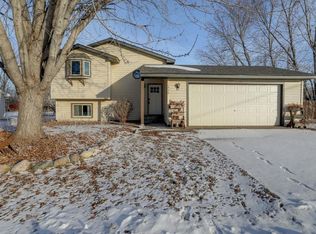 1994 Cardinal Dr, Centerville, MN 55038