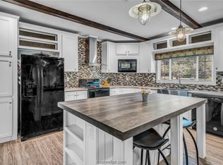 270 Holly St, Caldwell, TX 77836