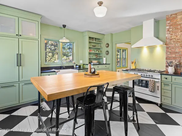 3601 N Grand River Ave, Lansing, MI 48906