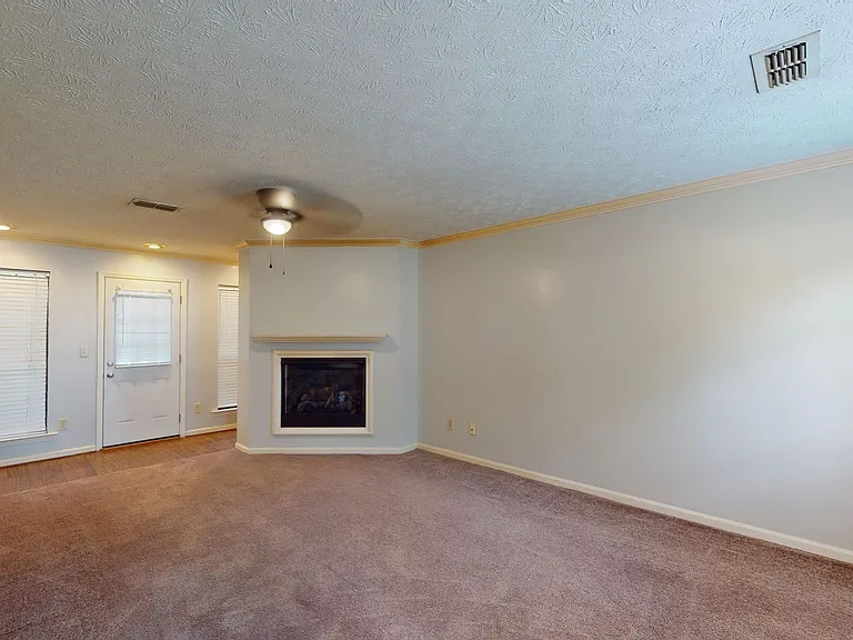 335 Bent Tree Dr — Photo 4