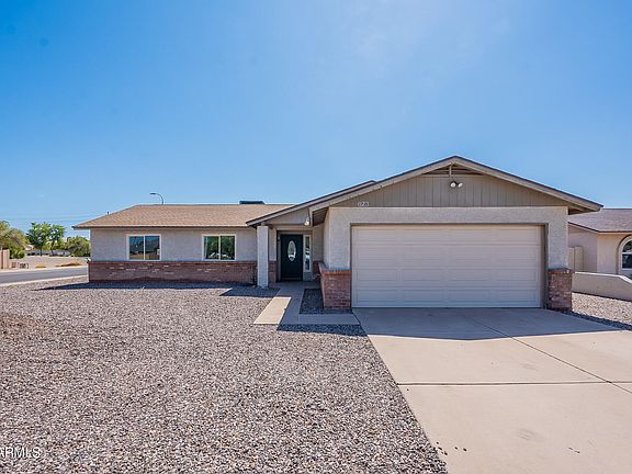 3rd image of 623 N BRANDON Drive
