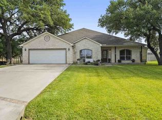207 Pecan Dr, Kingsland, TX 78639