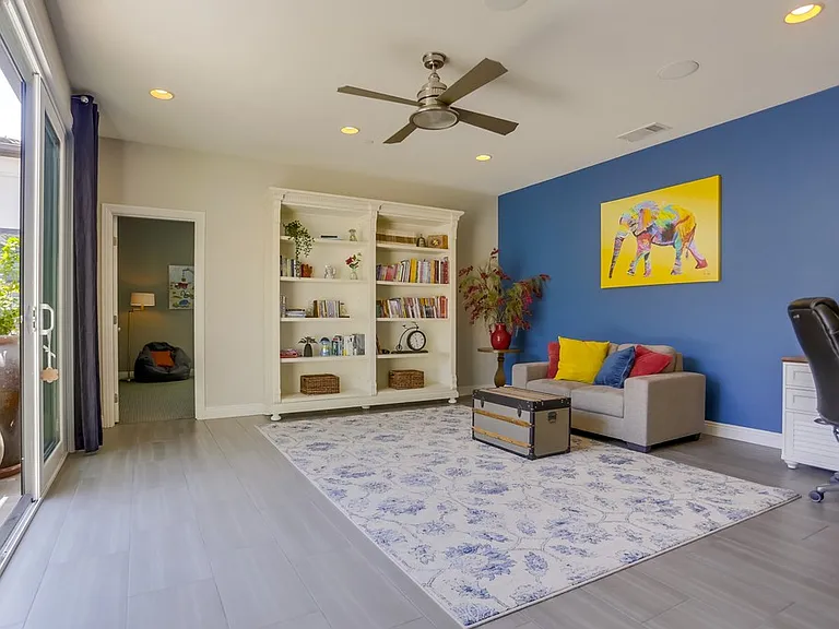 16961 Crescent Creek Dr — Photo 33