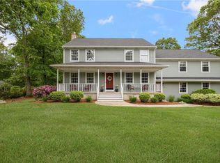 52 S Eagle Nest Dr, Lincoln, RI 02865