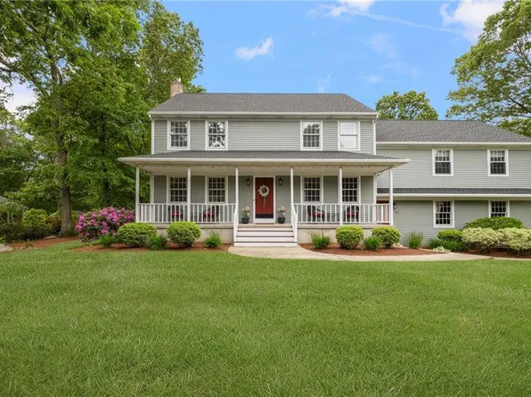 52 S Eagle Nest Dr, Lincoln, RI 02865