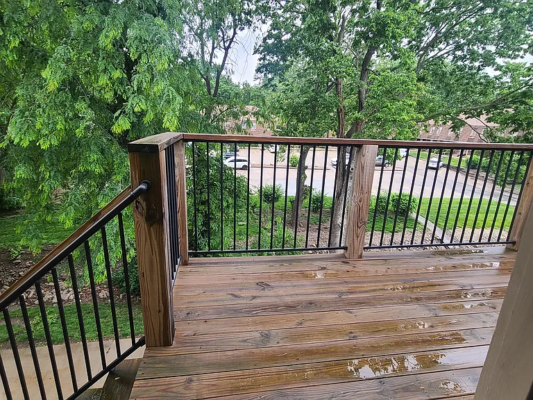 155 NW Zaun Ave #155 — Photo 8