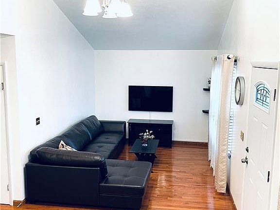 3rd image of 50 24th St NW