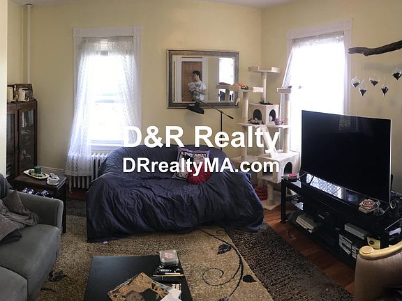 4th image of 215 Cypress St #2A