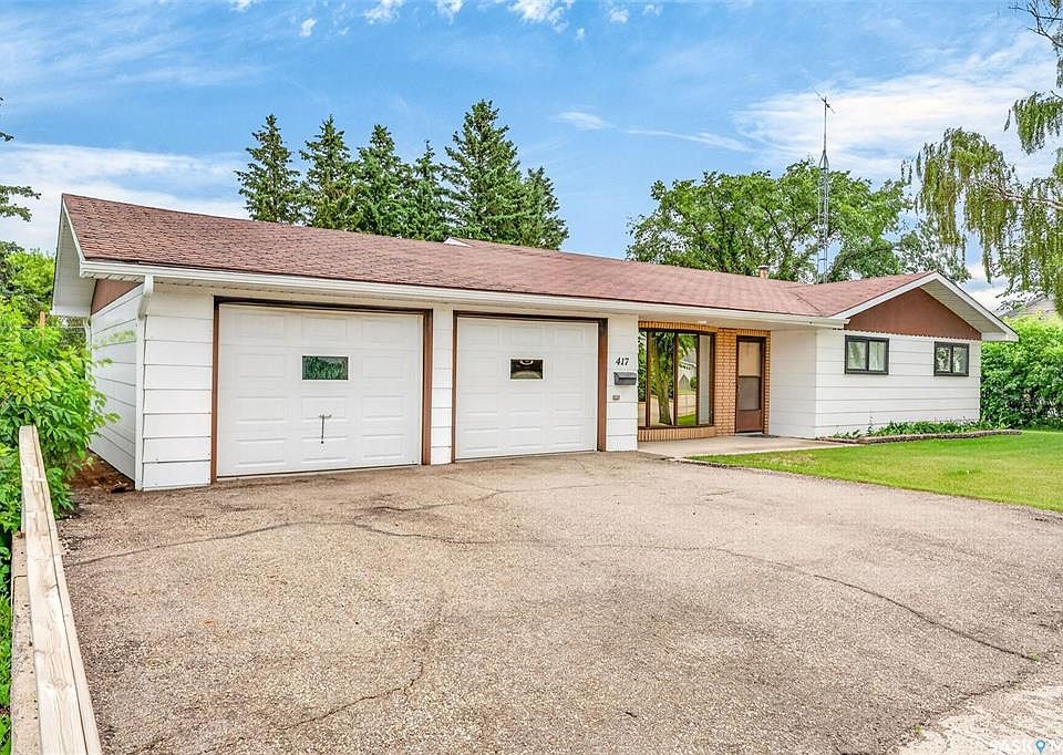 1st image of 417 2nd AVENUE N