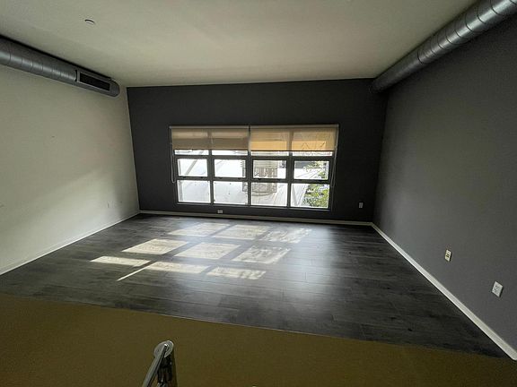 4th image of 133 The Promenade N Suite 102