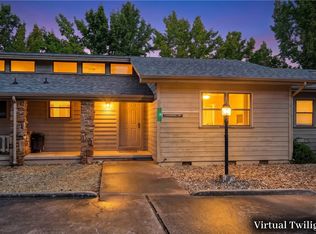 4 Wedgewood Ln, Eureka Springs, AR 72631